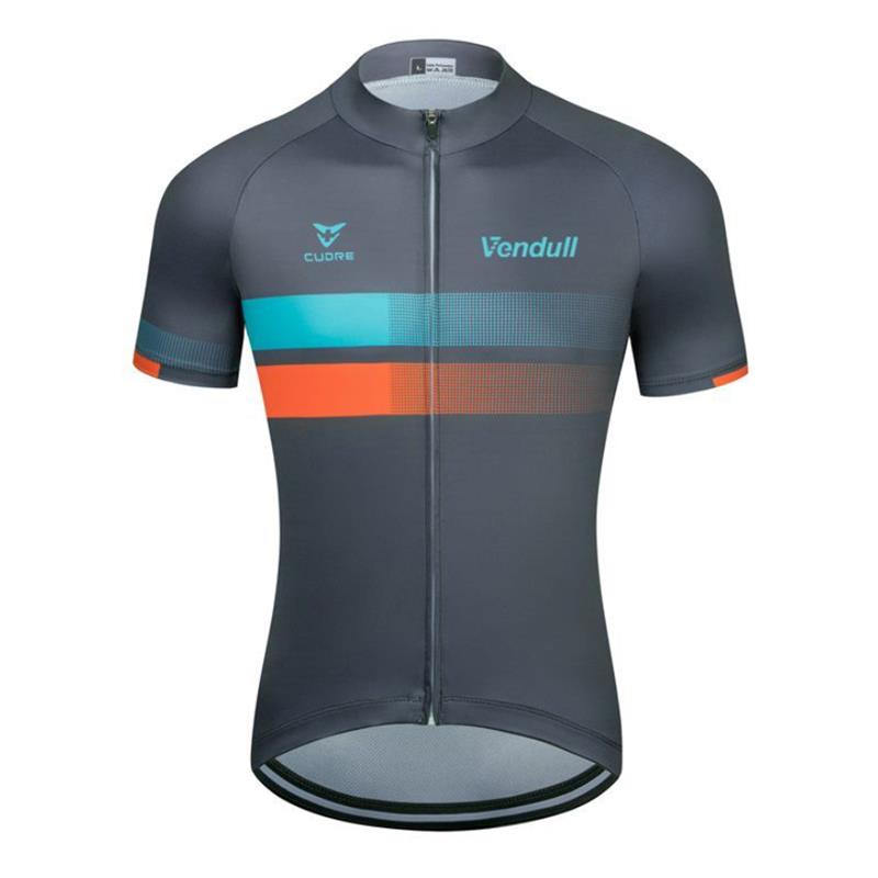 ملابس ركوب الدراجات الجبلية لل - مراجعة Mountain Biking Gear For Men وسعره