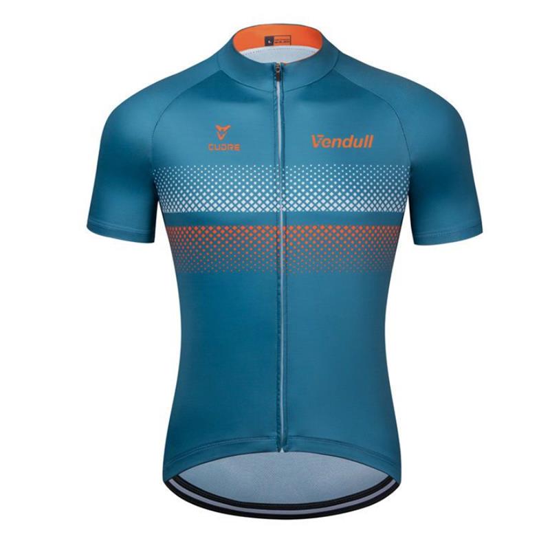 ملابس ركوب الدراجات الجبلية لل - مراجعة Mountain Biking Gear For Men وسعره